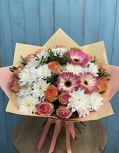 Букет цветов из:  Розы, Герберы и Хризантемы в Верх-Нейвинский