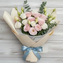 Букет цветов из:  Лизиантусы в Верх-Нейвинский