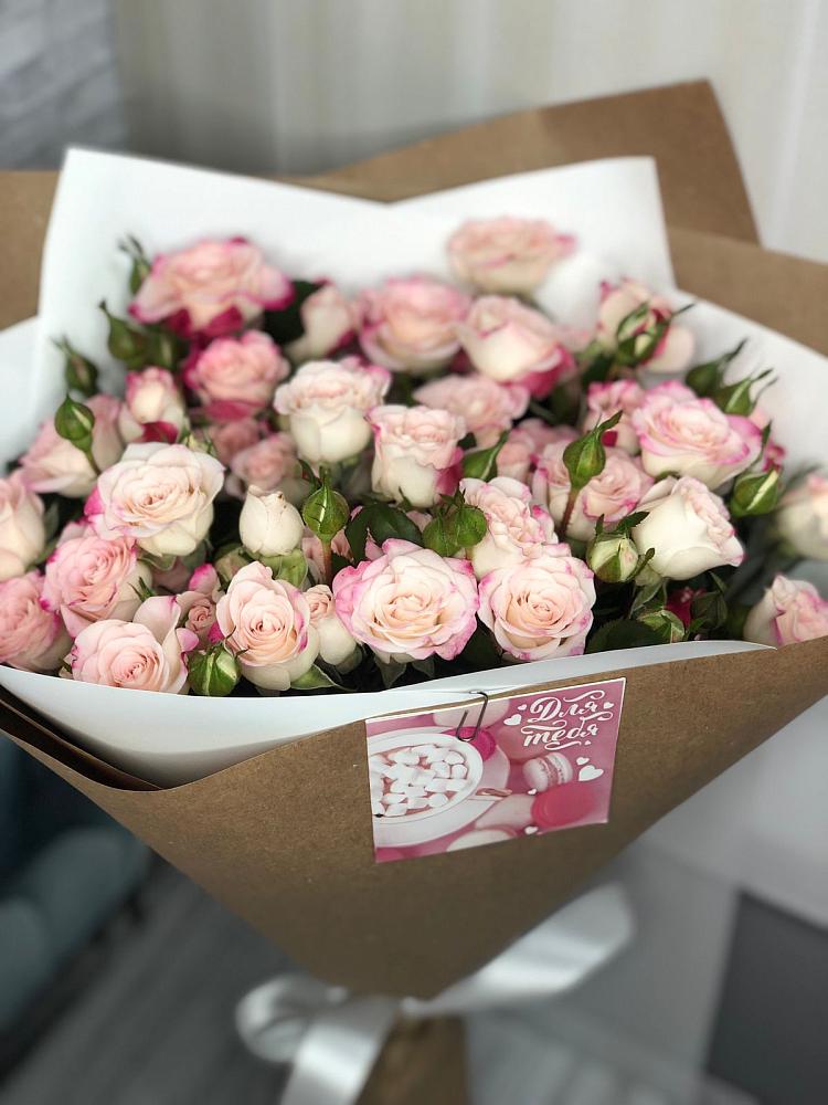 Букет цветов из: Розы в Верх-Нейвинский