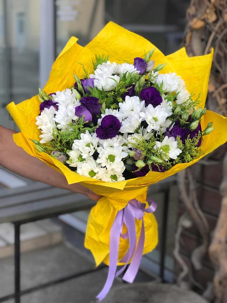 Букет цветов из: Ирисы, Хризантемы и Ромашки в Верх-Нейвинский