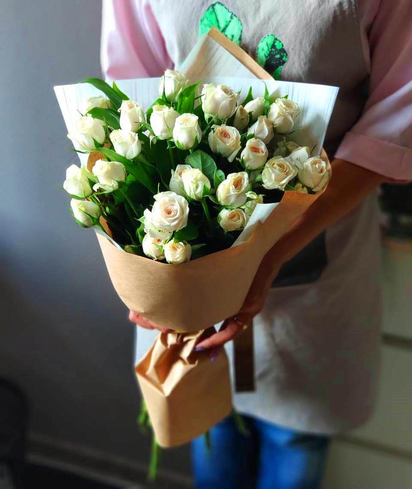 Букет цветов из: Розы в Верх-Нейвинский
