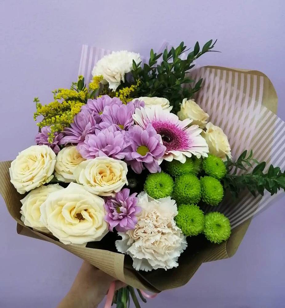 Букет цветов из: Хризантемы, Розы, Гвоздики и Герберы в Верх-Нейвинский