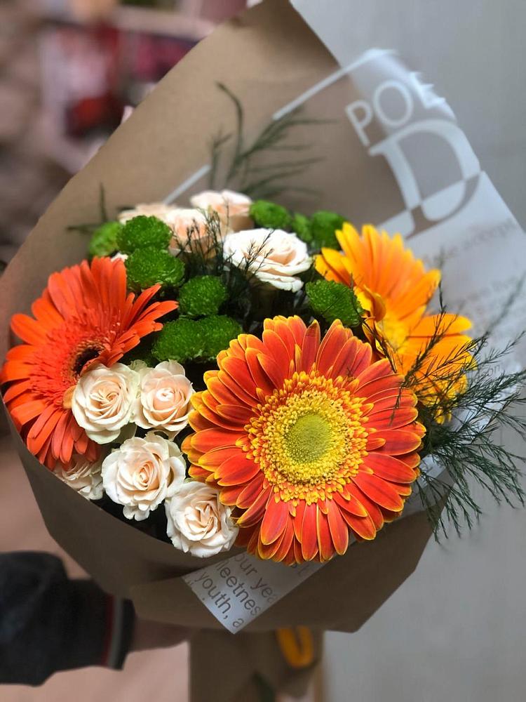 Букет цветов из: Герберы, Хризантемы и Розы в Верх-Нейвинский