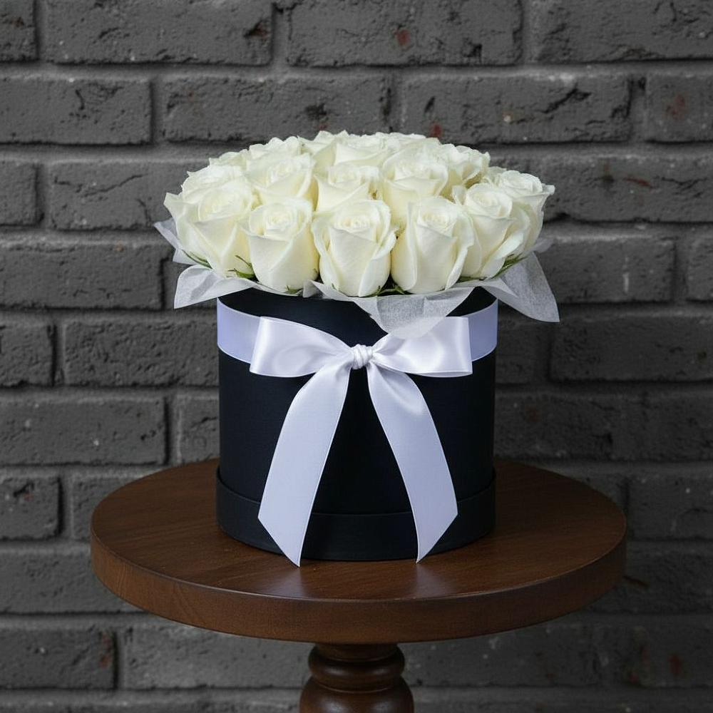 Цветочная композиция из Розы в шляпной коробке в Верх-Нейвинский